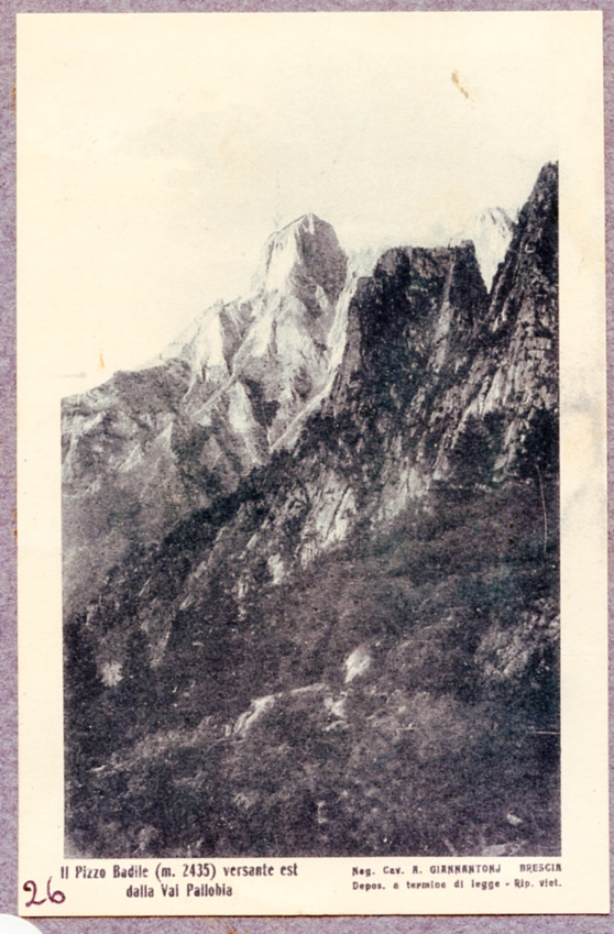 Il Pizzo Badile (m 2435) versante est